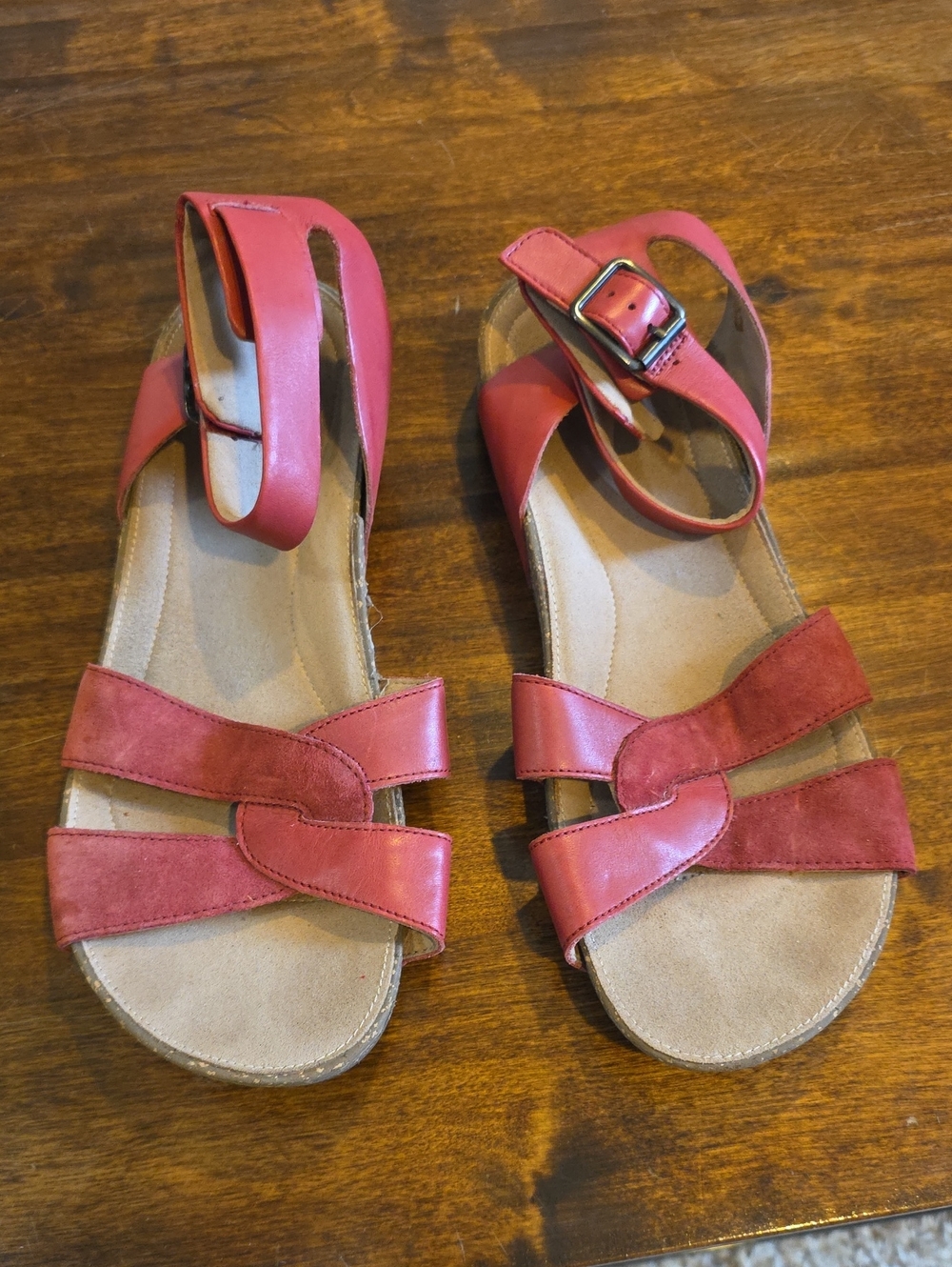 Clarks Unstructured Red Leather Suede Strap Sandals